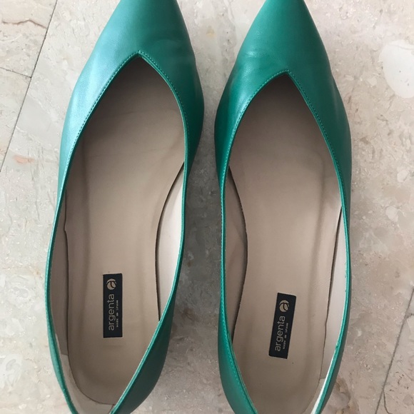 Women shoes - Picture 2 of 2